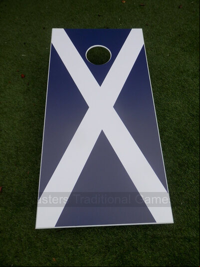 Cornhole - Half Deluxe Set - 1 board, 8 bags [Scottish Flag]
